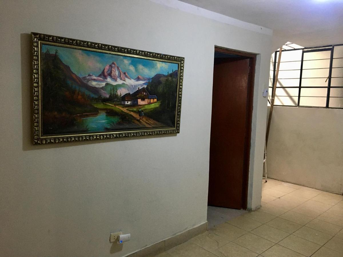 5Min Airport - Super Host Bed & Breakfast Lima Bagian luar foto