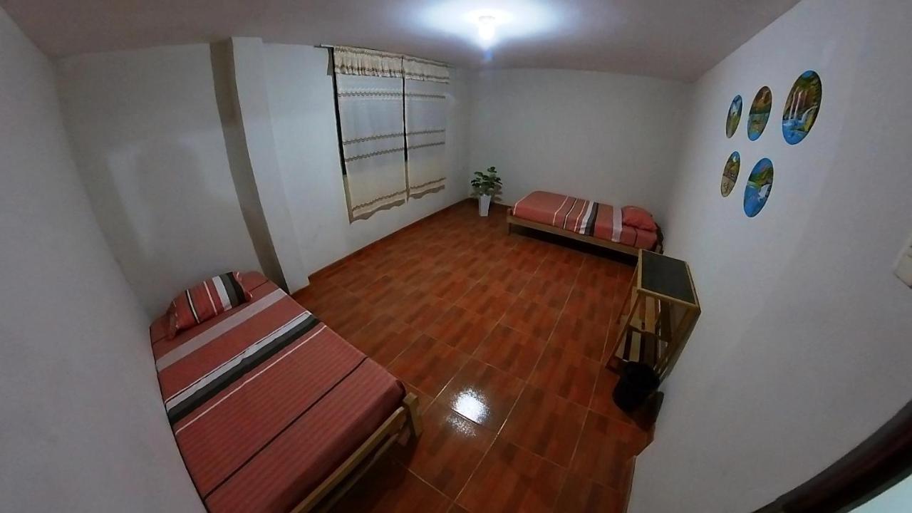 5Min Airport - Super Host Bed & Breakfast Lima Bagian luar foto
