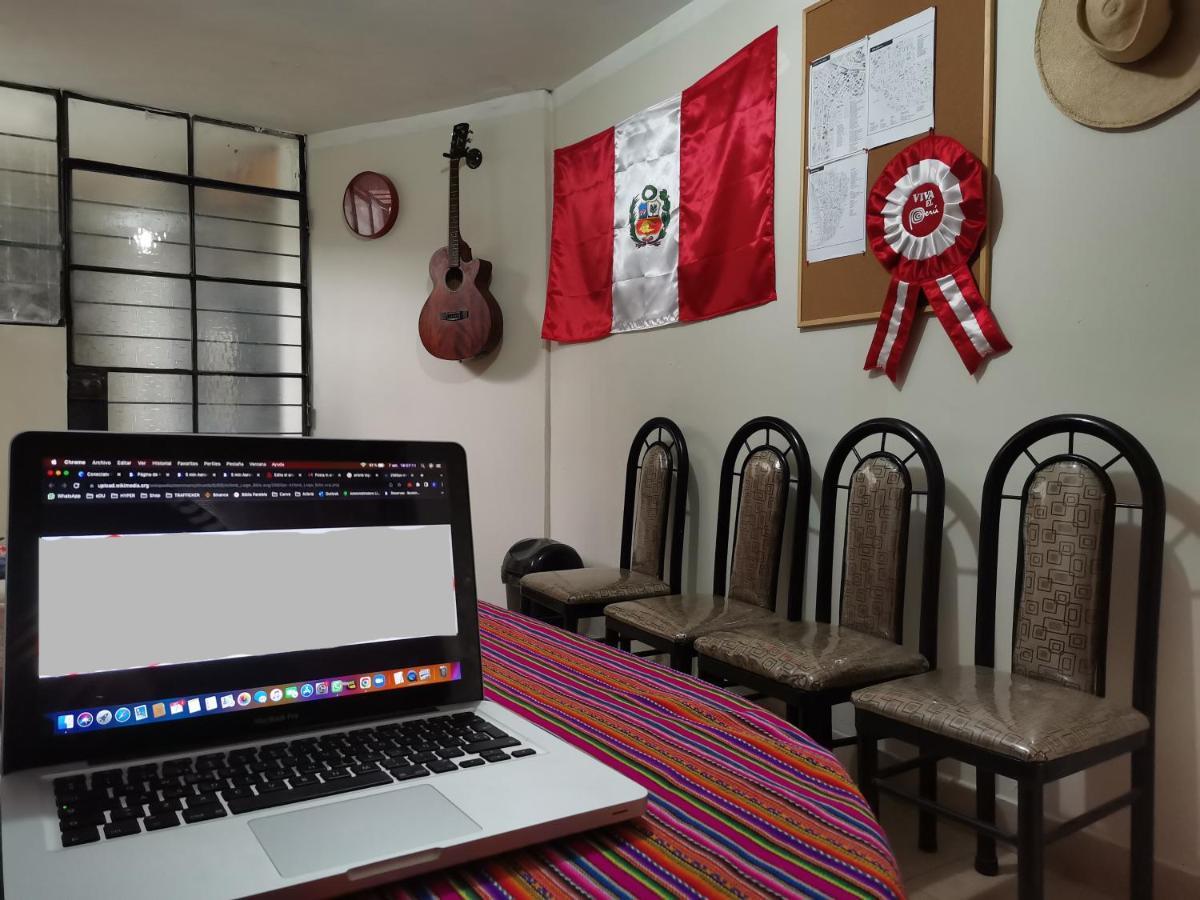5Min Airport - Super Host Bed & Breakfast Lima Bagian luar foto